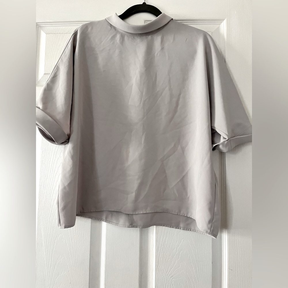 Elegant and Professional Gray Uniqlo Blouse